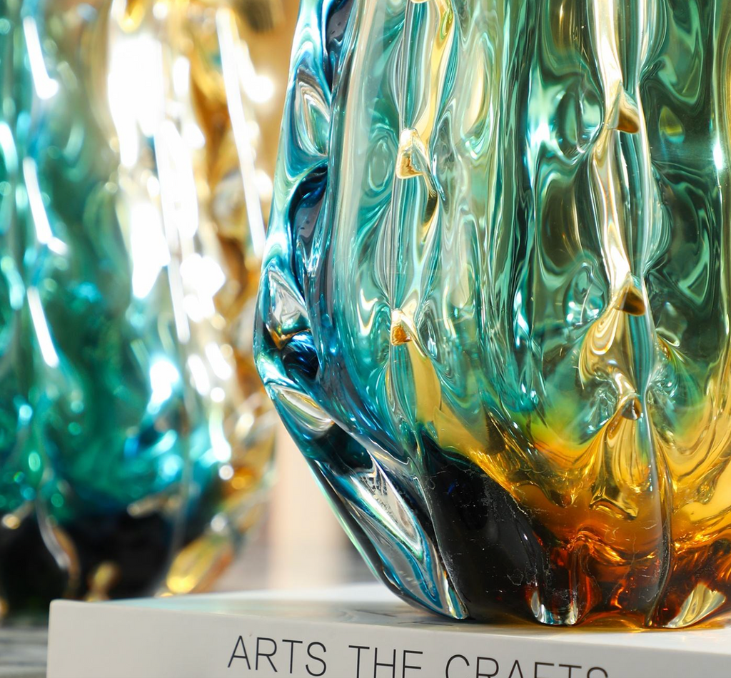 3D Ripple Ceramic Vase – Sculptural Petal Design & Modern Home Décor